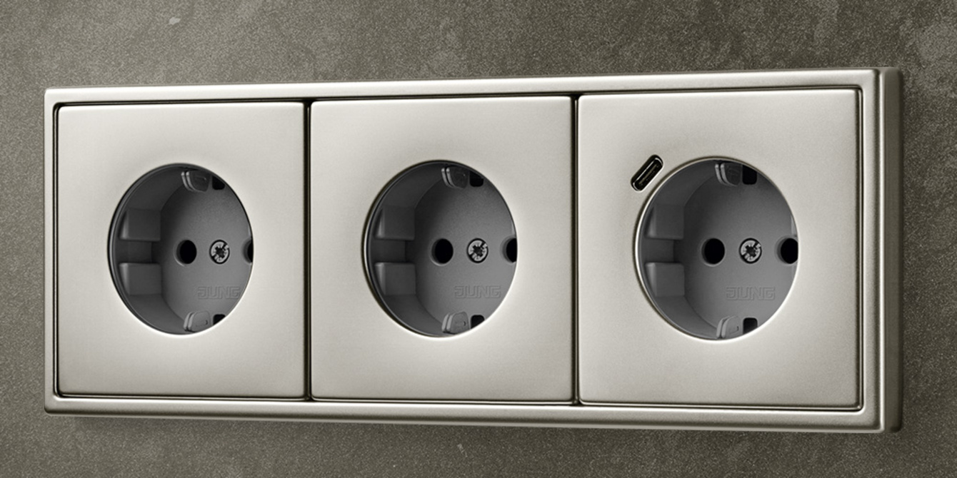 SCHUKO® Steckdosen mit USB bei Elektro, IT, Sicherheitssysteme & Service Hoffmann Engelhardt GbR in Gotha