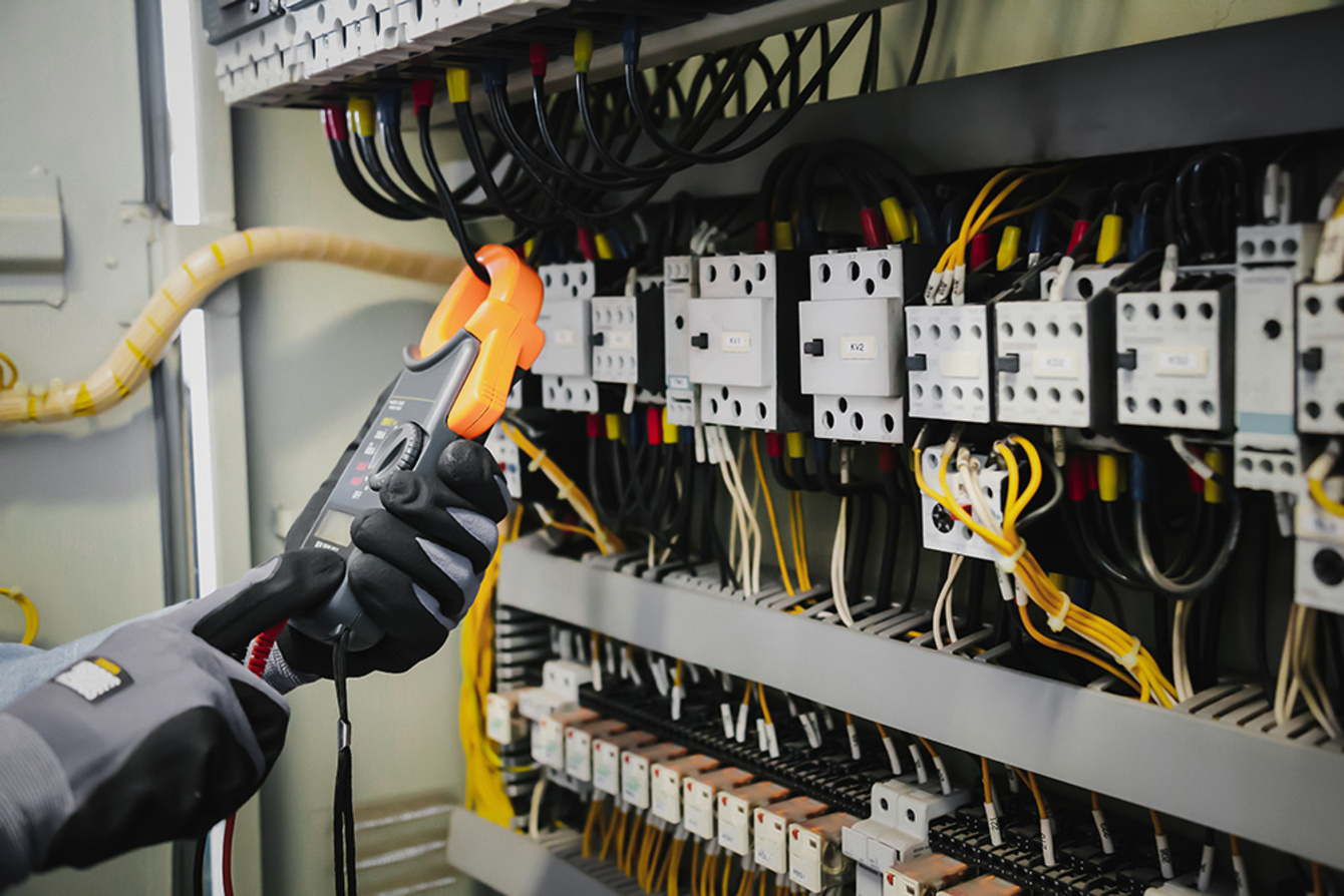 DGUV Vorschrift 3-Check bei Elektro, IT, Sicherheitssysteme & Service Hoffmann Engelhardt GbR in Gotha