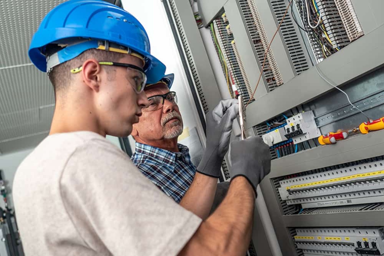 Ausbildung bei Elektro, IT, Sicherheitssysteme & Service Hoffmann Engelhardt GbR in Gotha